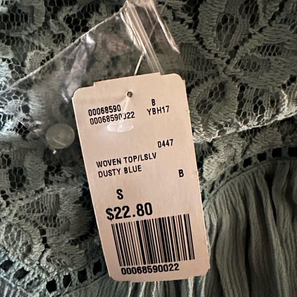 NWT Forever 21 small woven top dusty blue long sleeve. Lace detail - Picture 4 of 5